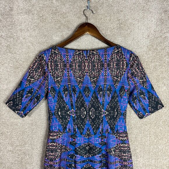Nanette Lepore Sheath Dress Size 0P Blue/Black Printed Short Sleeve Notch V Neck - Picture 9 of 11